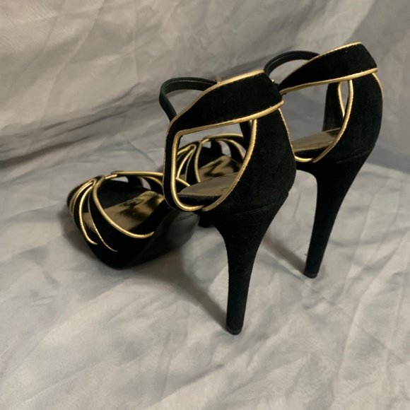 7.5 Coach Velvet Black and Gold Stiletto Heels - Picture 3 of 10